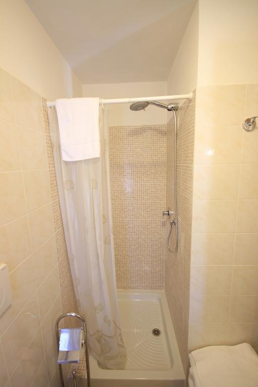 Albergo Villa Gradita Forte dei Marmi Habitación foto